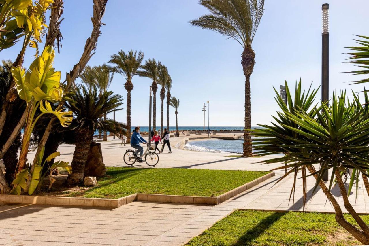 Cozy Appartment Torrevieja At Irina Екстер'єр фото