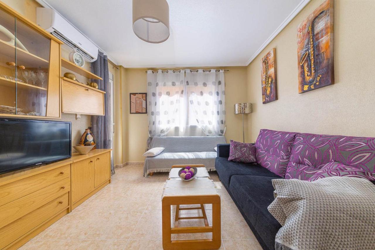 Cozy Appartment Torrevieja At Irina Екстер'єр фото