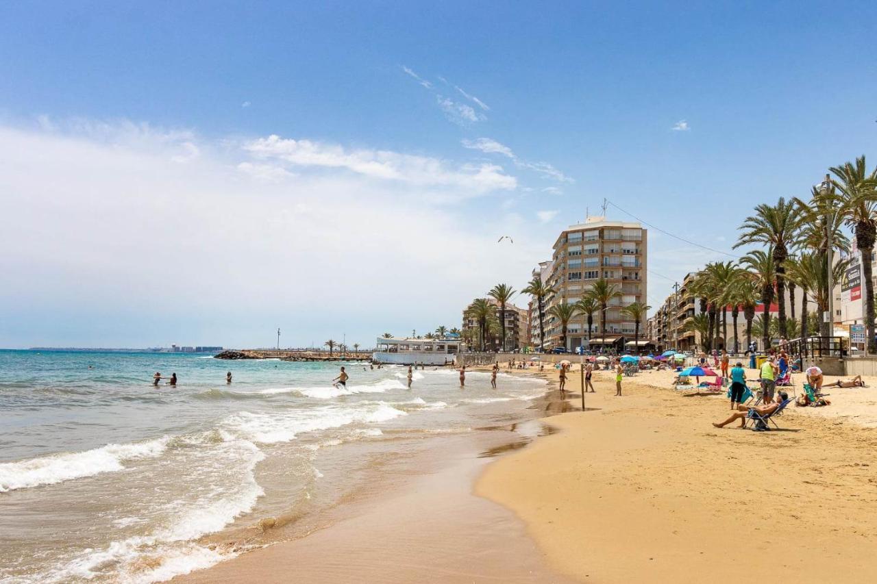 Cozy Appartment Torrevieja At Irina Екстер'єр фото